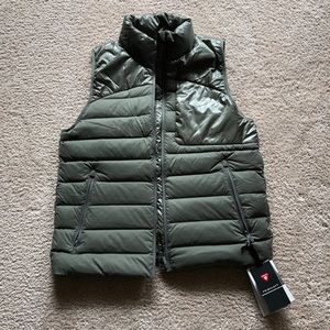 Lululemon puffer vest